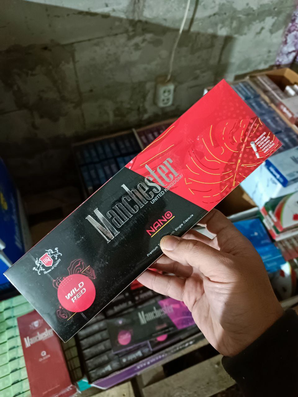 Manchester Nano Wild Red