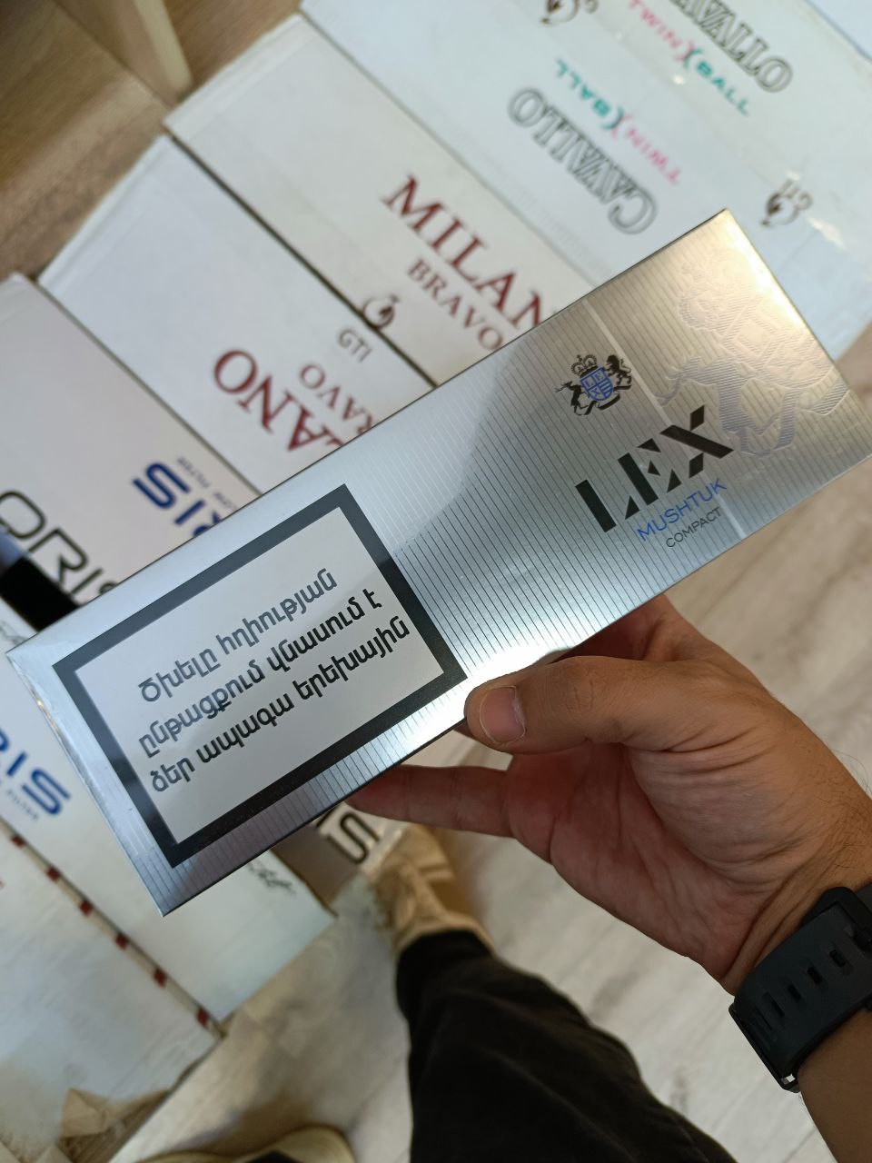 Lex Mushtuk Compact